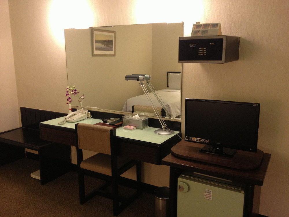 The Premier Hotel Tainan Buitenkant foto